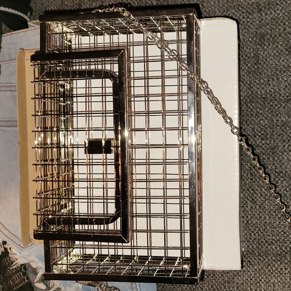 Purse - Picture 2 of 2